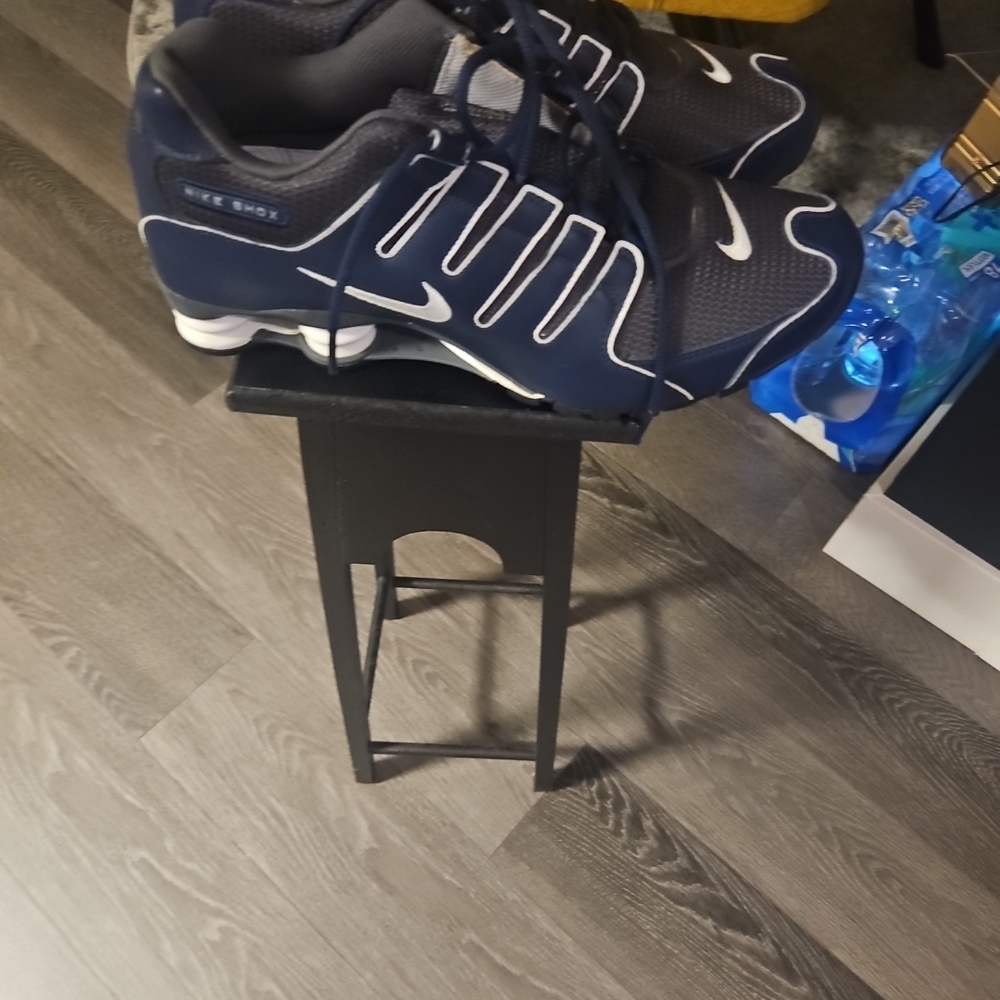 Nike Shox Navy Sneakers
